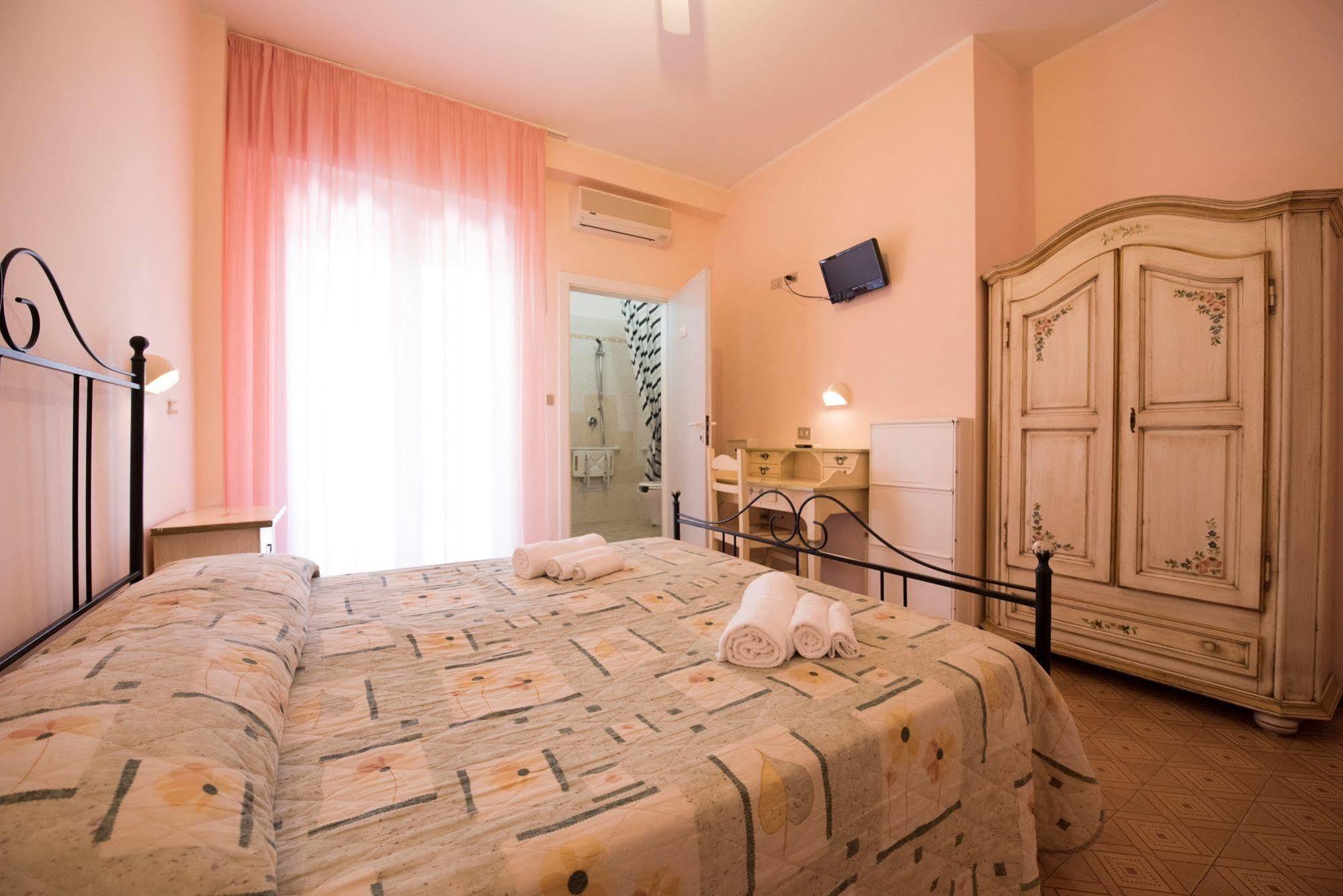 Hotel Settebello B&B Cesenatico Eksteriør bilde